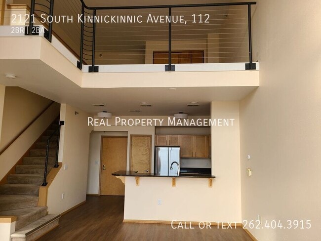 Building Photo - 2121 S Kinnickinnic Ave