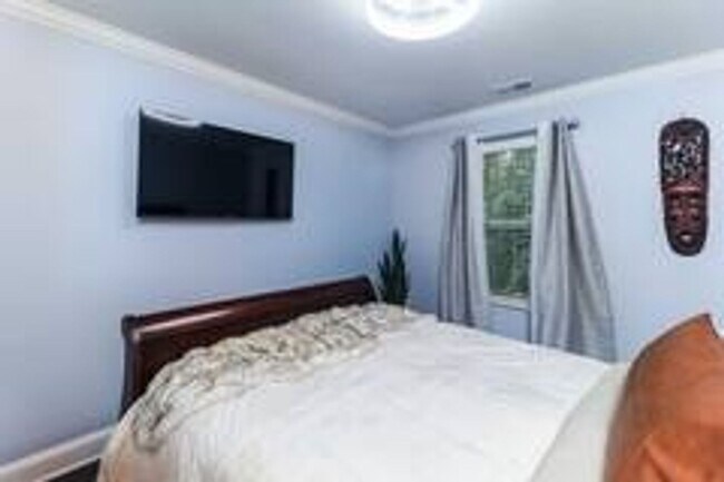 Building Photo - Charming 3BR Townhome in Lilburn