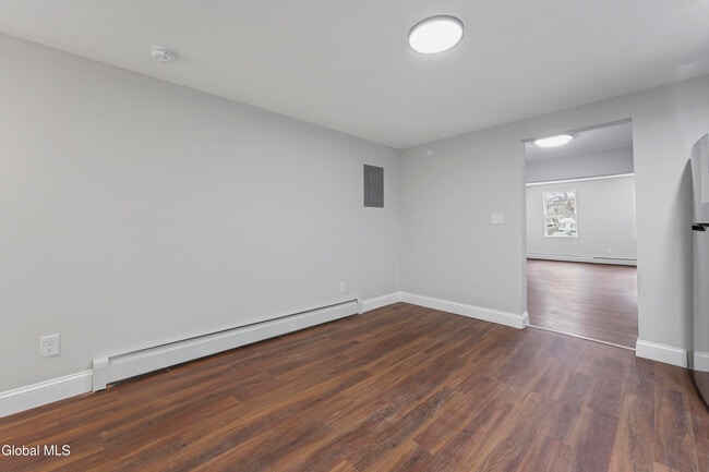 Building Photo - 69 2nd St