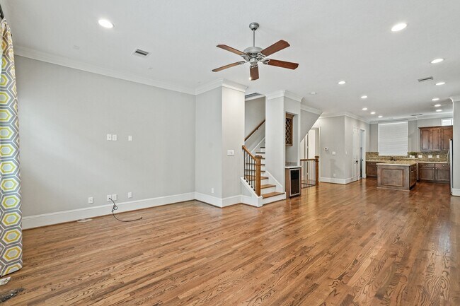 Building Photo - 2429 Beall St