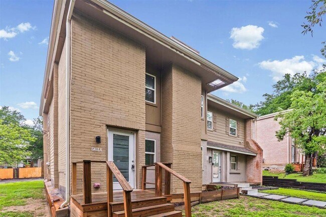 Building Photo - 6401 Chimney Creek Cir