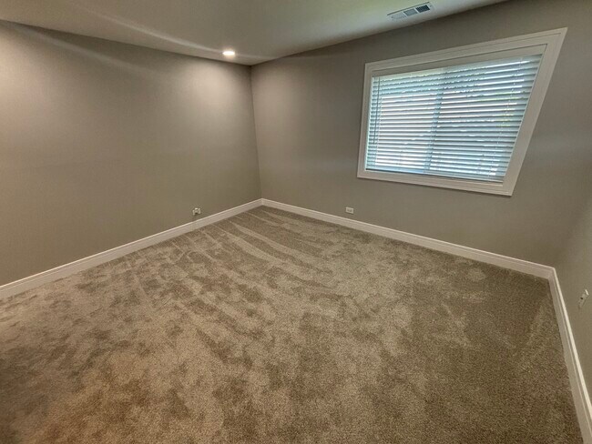 Building Photo - 282 Pembridge Ln