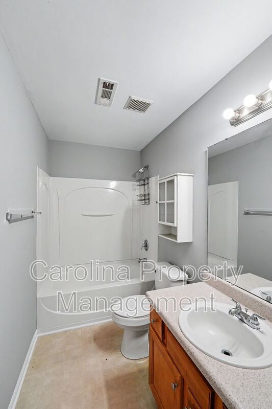 Building Photo - 10521 Barvas St