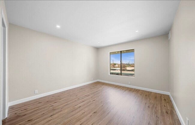 Bedroom - 20415 S Vermont Ave