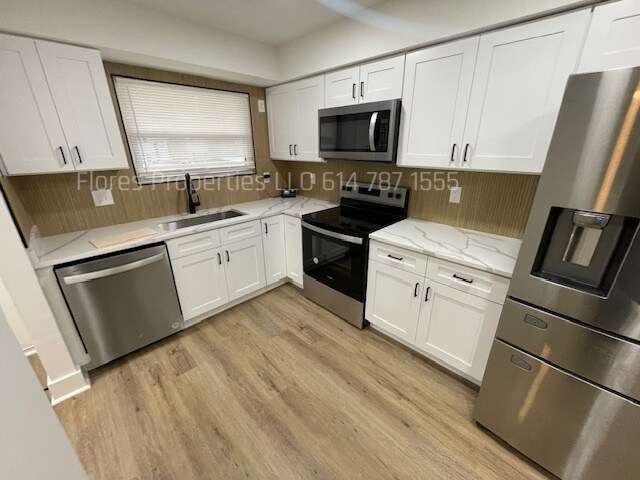 Building Photo - 4483 Wingfield St