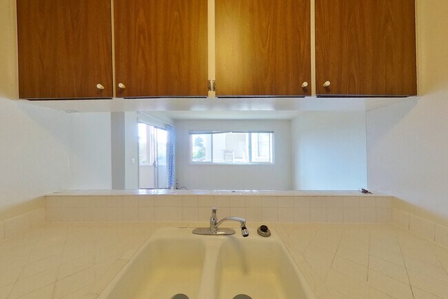 Floorplan - 2028 Dwight Way