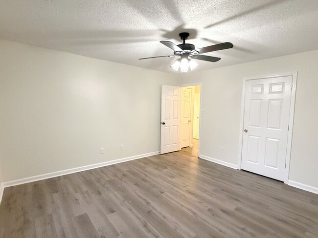 Building Photo - 6797 The Willows Cove