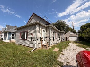 Building Photo - 829 S 18th St