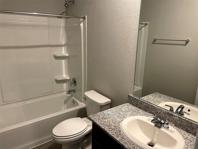 Building Photo - 25436 Northpark Lake Dr