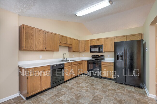 Building Photo - 70 Burdell Dr