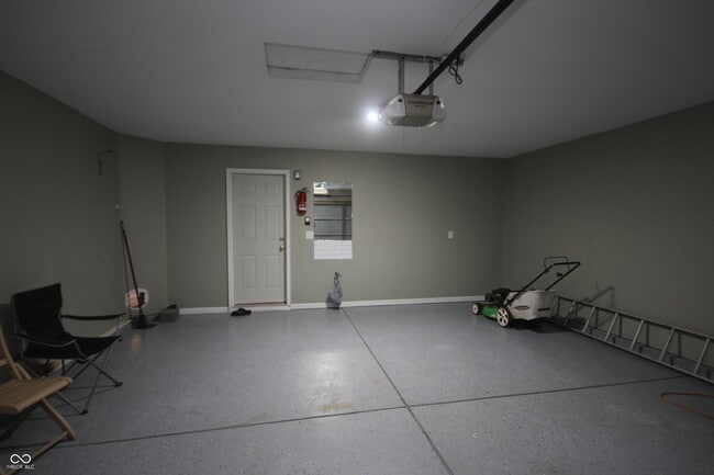 Building Photo - 2306 McGregor Dr