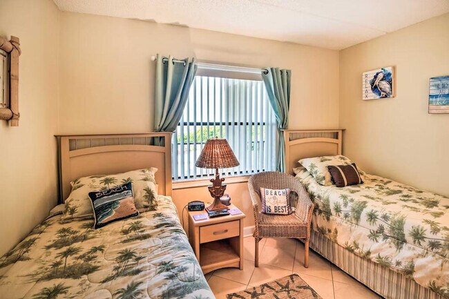 Building Photo - 2700 Ocean Shore Blvd