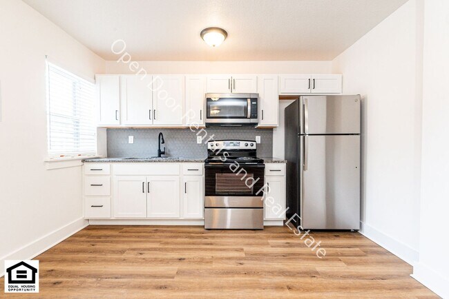 Building Photo - 1823 Griswold Dr