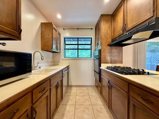 Building Photo - 1163 Grand Teton Dr