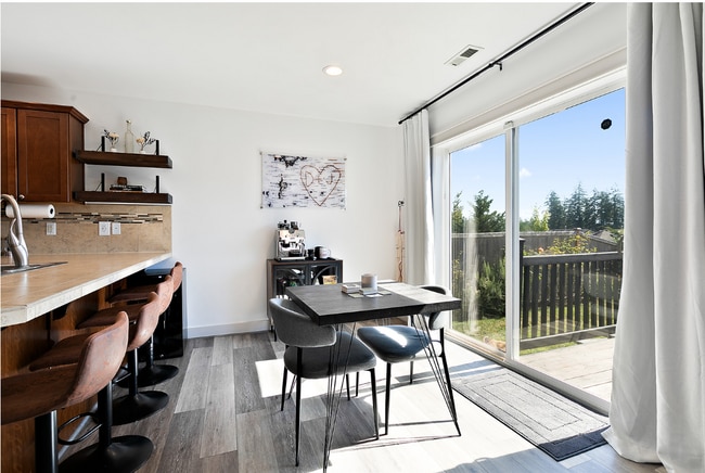 Building Photo - 6672 Udall Pl SE