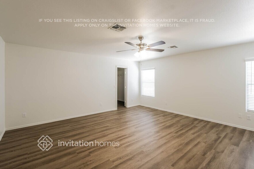 Building Photo - 1806 E Patrick Ln