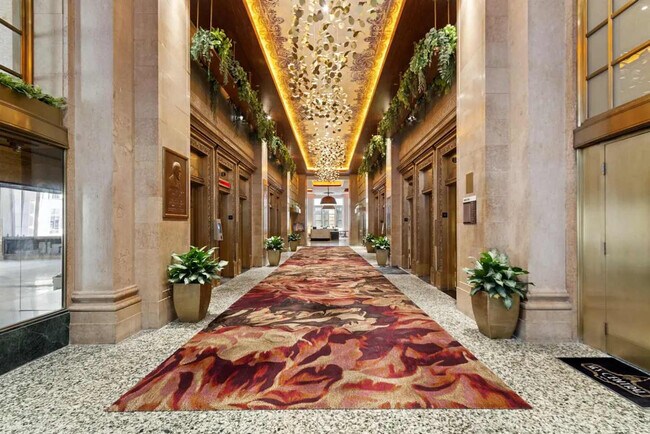 Building Photo - 1 W 4th St