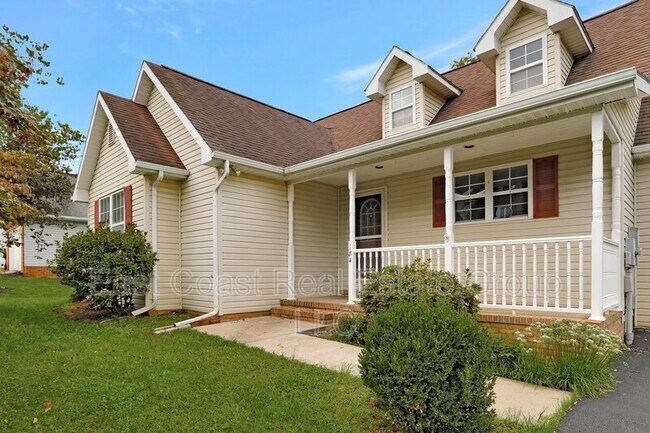 Building Photo - 184 Larkspur Ln