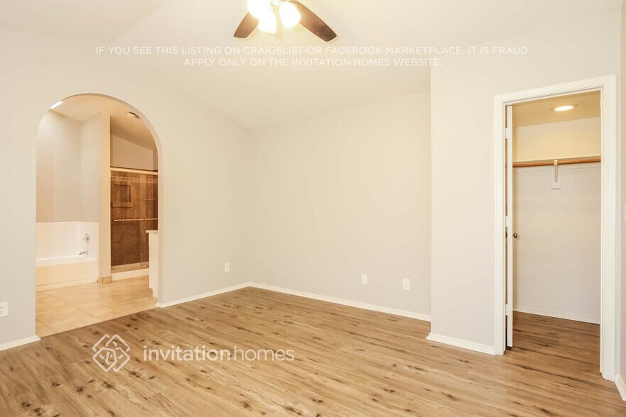 Building Photo - 1502 E Rosemonte Dr