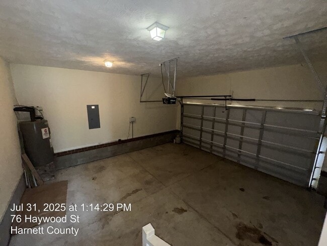 Building Photo - 76 Haywood St