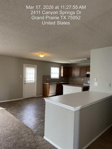 Building Photo - 2411 Canyon Springs Dr