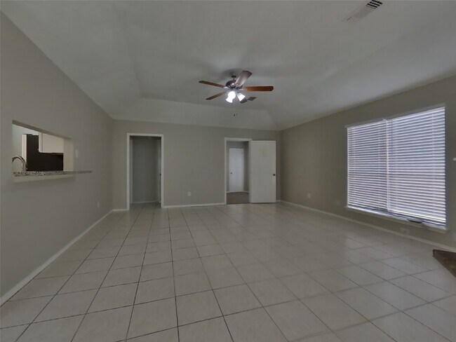 Building Photo - 6922 Clee Ln