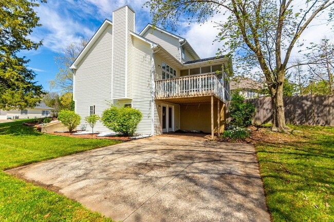 Building Photo - 1110 Brookedale Ct