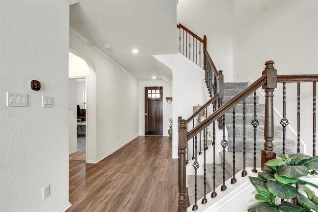 Building Photo - 205 Travers Stake Trl