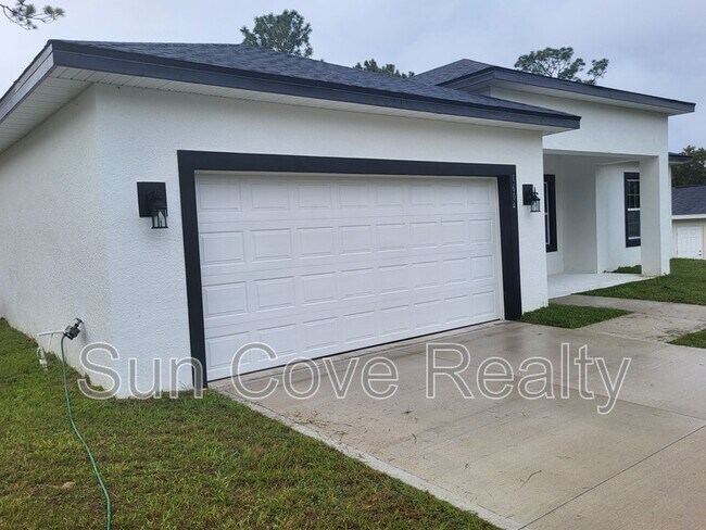 Building Photo - 1604 W Gainsboro Ln