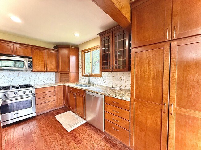 Building Photo - Jeremy Ranch Retreat – Available Now