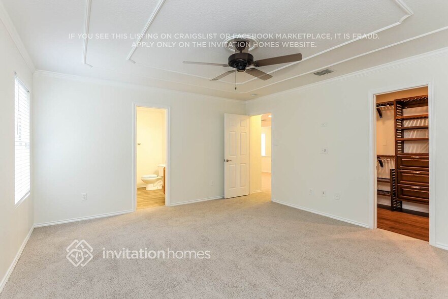 Building Photo - 8522 Silver Brush