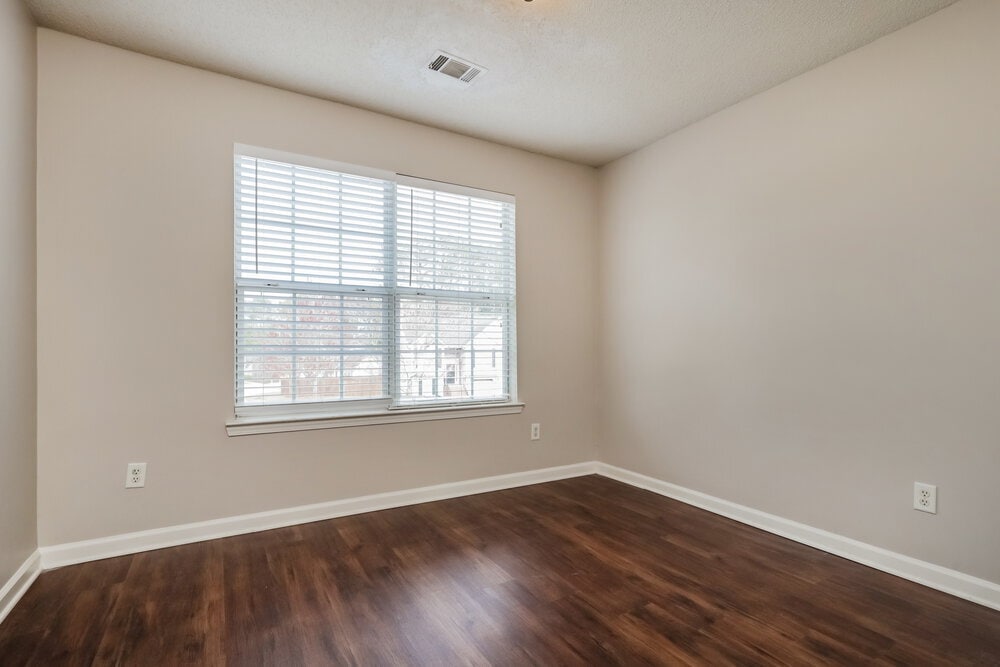 Building Photo - 504 Wyntuck Dr