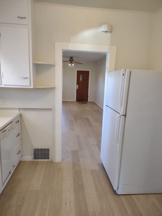 Building Photo - 3855 Julian St