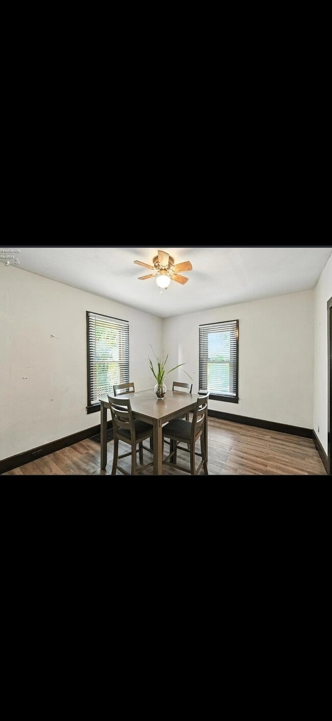 Building Photo - 1412 Prospect St