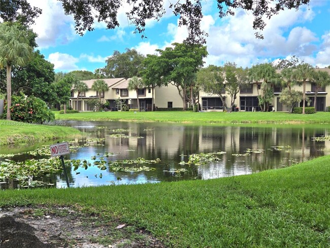 Building Photo - 4599 Carambola Cir S