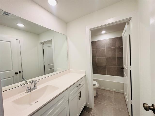 Building Photo - 4508 Hogan's Alley Dr