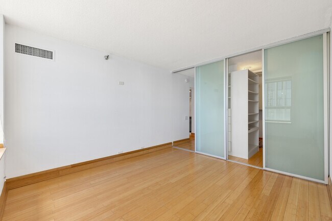 Building Photo - 474 N Lake Shore Dr