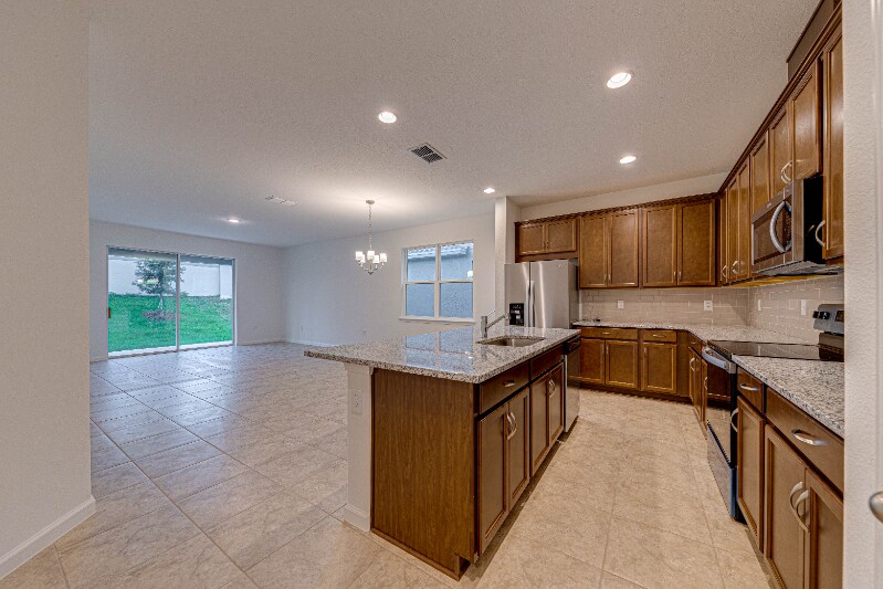 Building Photo - 4454 Davos Dr