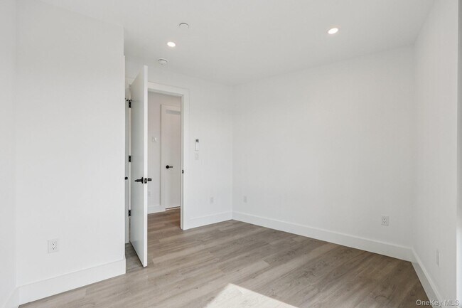 Building Photo - 325 Manville Rd