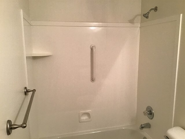 Building Photo - 903 1340 E