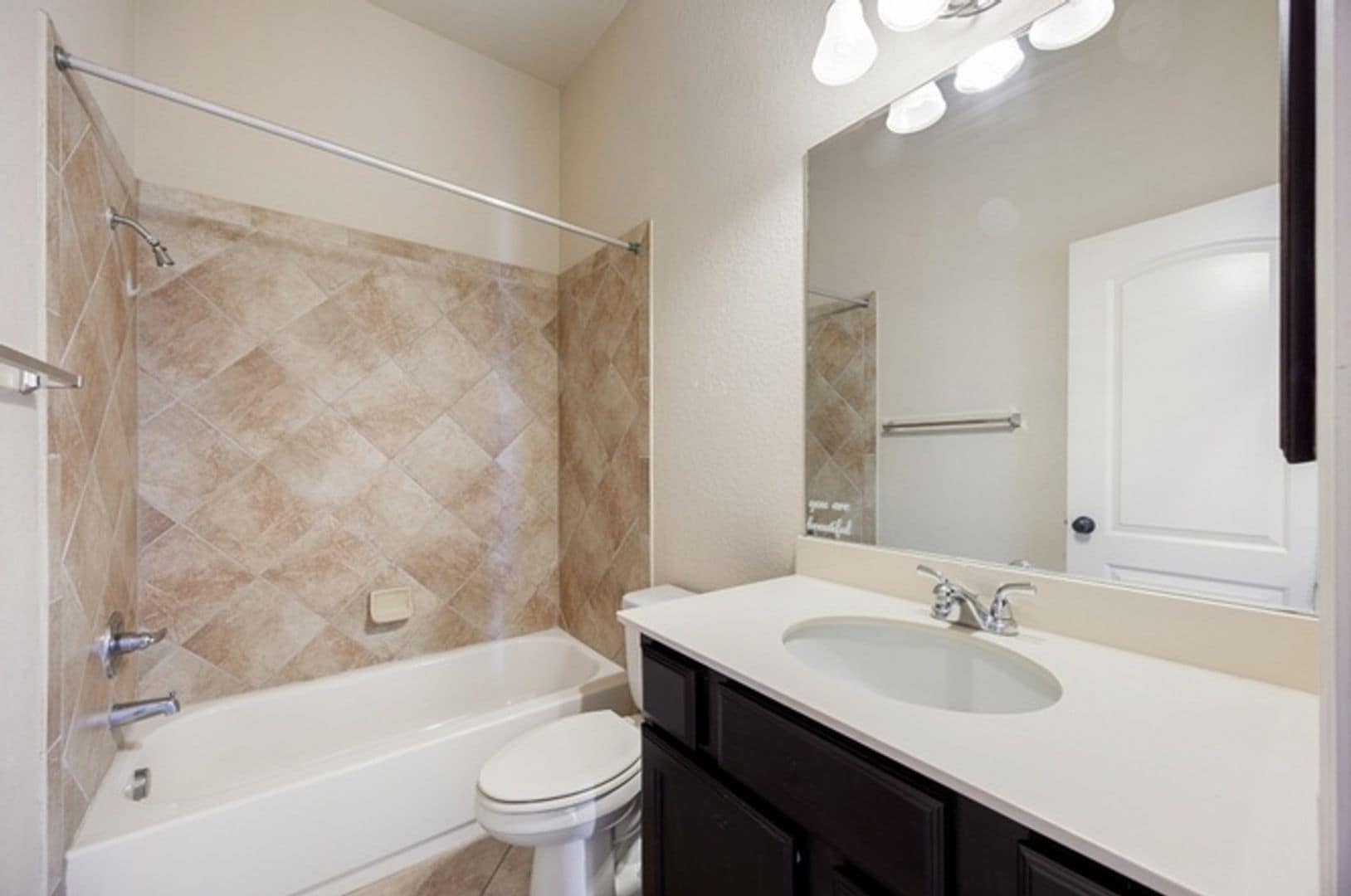 Building Photo - 518 Lucrezia