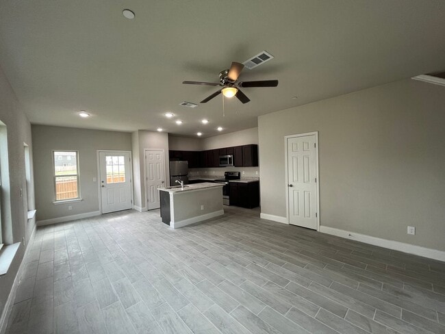 Building Photo - 13207 Reid Mdws