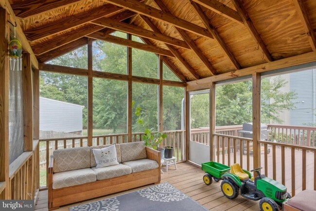 Building Photo - 1 Bentmoor Ct