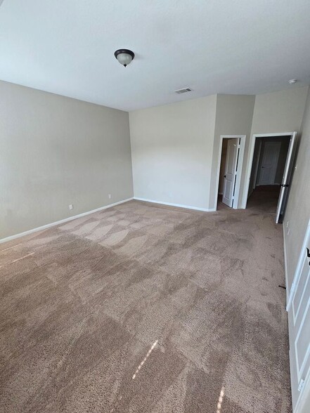 Building Photo - 1745 Amy Dr
