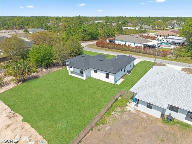 Building Photo - 2705 Darlene Pl