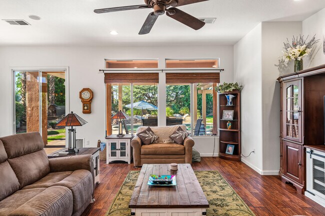 Building Photo - 44129 Royal Troon Dr