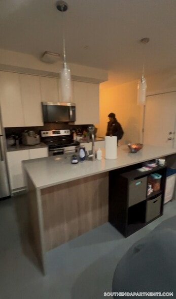 Building Photo - 659 Massachusetts Ave