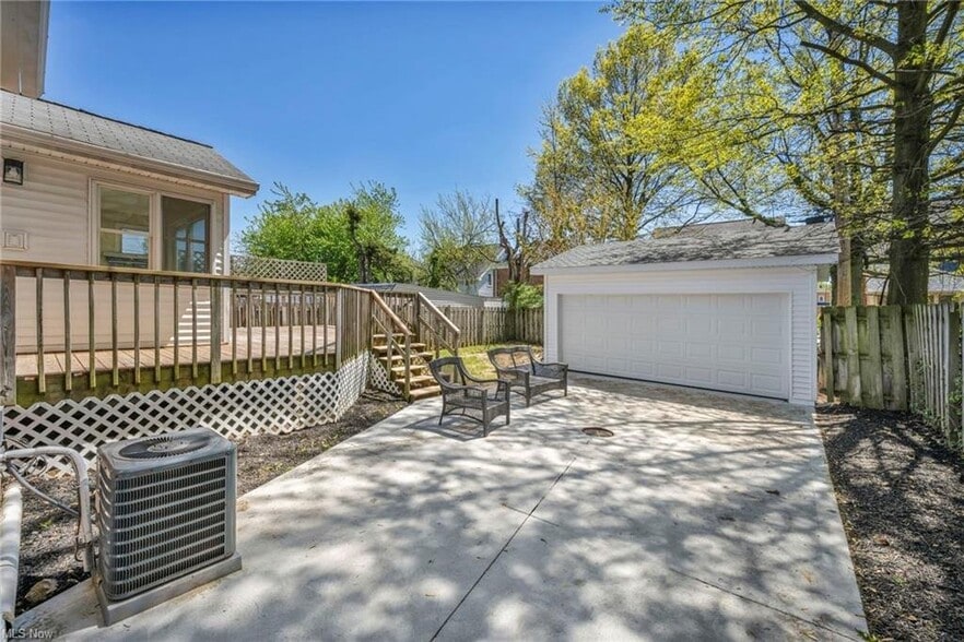 Building Photo - 3630 Raymont Blvd