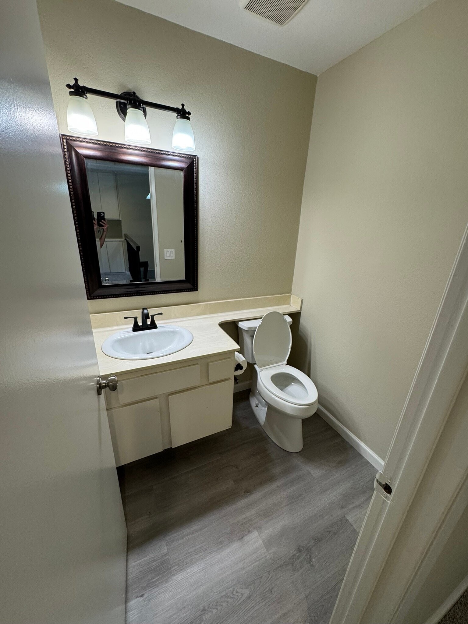 Building Photo - 140 Spanish Moss Pl