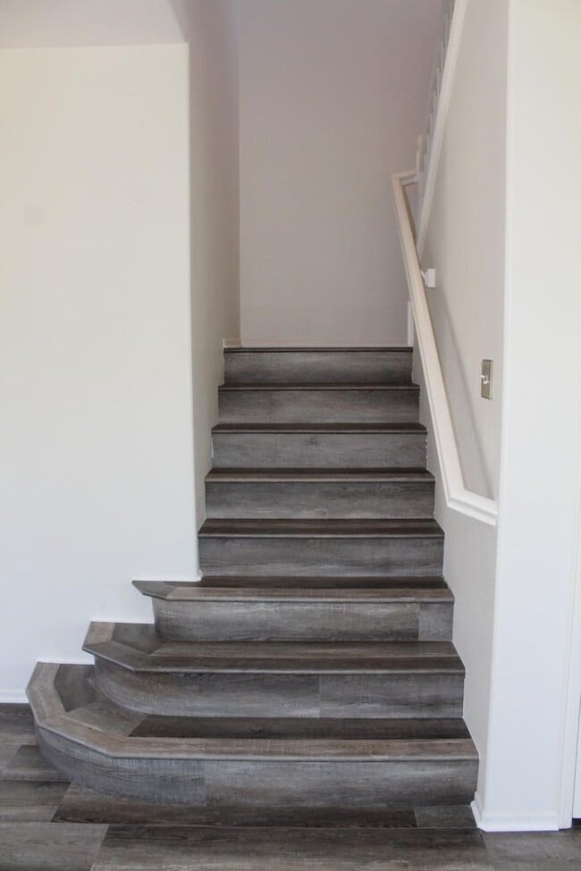 Building Photo - 3 Bed 3 Bath Menifee Home for rent